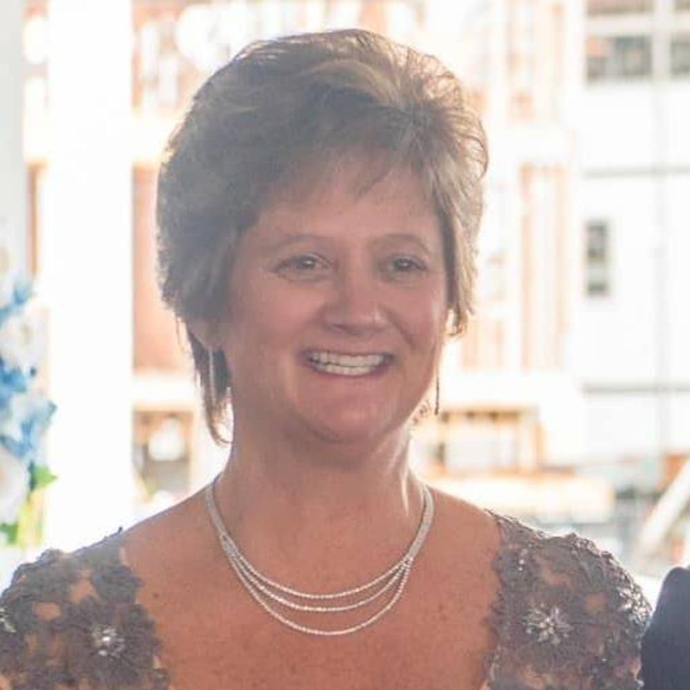 Meet your Posher, Suzanne